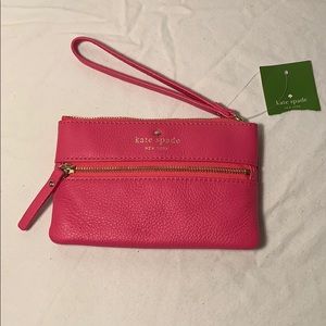Brand New Kate Spade- bee cobble hill wristlet